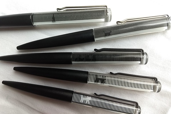 「フローティングペン」