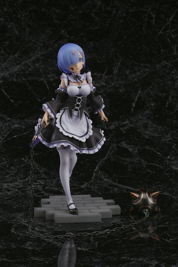 フィギュア「レム」12,300円（税込）(C)長月達平・株式会社KADOKAWA刊／Re:ゼロから始める異世界生活製作委員会