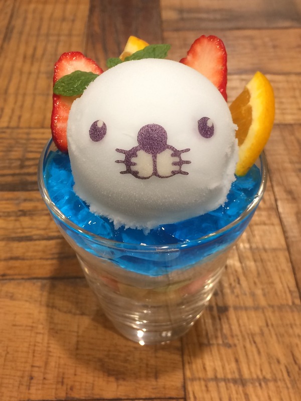 ぷかぷかぼのちゃんパフェ 価格：1,000円＋税(C)いがらしみきお / 竹書房・フジテレビ・エイケン