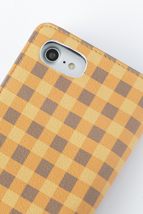 『サンリオ男子』コラボレーション スマートフォンケース／4,200円(税別) 長谷川康太 モデル(C)2015, 2018 SANRIO CO., LTD. APPROVAL NO.S584763 HP