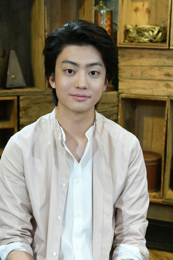 健太郎／新番組『ムビふぁぼ』-(C)TBS