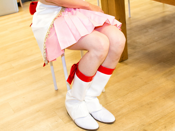 「魔法少女 俺」×「オルクスオンライン」コラボ記念、リアル（？）卯野さきちゃんが編集部にやってきた！