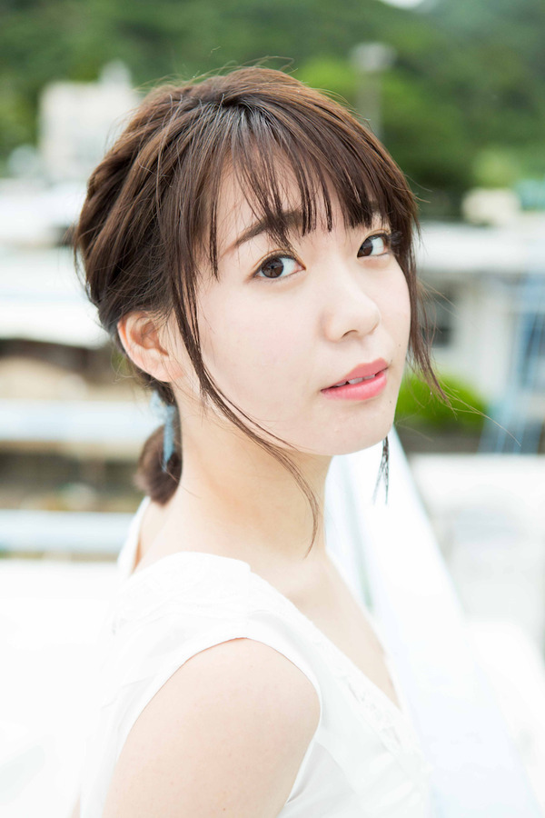 斉藤朱夏 1st写真集（仮）本体2,500円＋税
