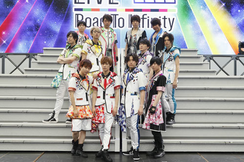 アイドリッシュセブン 1st LIVE「Road To Infinity」オフィシャルレポート（C）BNOI/アイナナ製作委員会