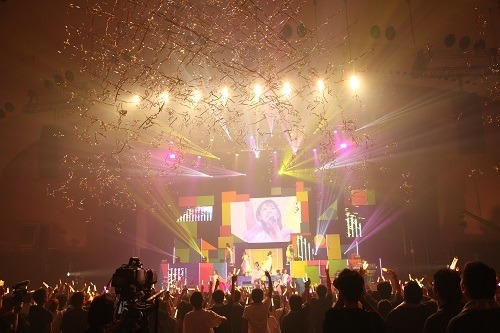 「MIMORI SUZUKO 5th Anniversary Live『five tones』」横浜公演スチール