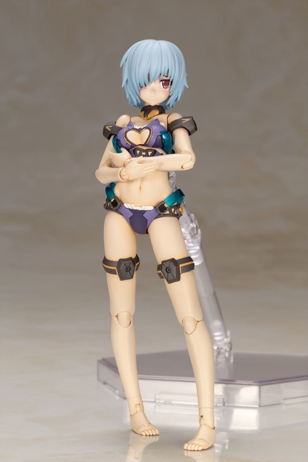 「フレームアームズ・ガール フレズヴェルク Bikini Armor Ver.」4,800円（税抜）(C) KOTOBUKIYA
