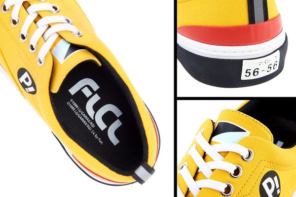 「フリクリ スニーカー」8,200円（税抜）(C)1999 I.G/GAINAX/KGI.