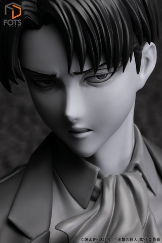 「進撃の巨人『リヴァイ』胸像フィギュア 塗装済み完成品 原型グレーver」(C)諫山創・講談社／「進撃の巨人」製作委員会