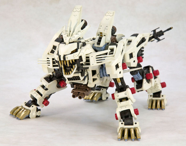「RZ-041ライガーゼロマーキングプラスVer.」6,300円（税抜）（C） TOMY　　ZOIDS is a trademark of TOMY Company,Ltd.and used under license.