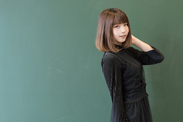 「めちゃコミック独占有名人インタビュー えなこ 後編」