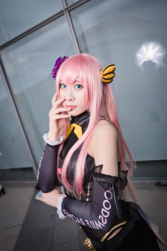 【コスプレ】「ニコニコ超会議2019」美女レイヤーまとめ！「SAO」「アズレン」人気キャラ集結【写真178枚】