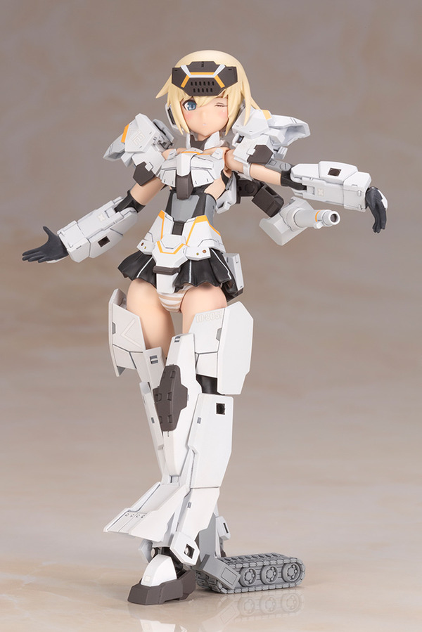 「フレームアームズ・ガール　轟雷改[白] Ver.2」5,400円（税別）（C） KOTOBUKIYA