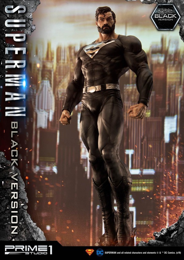 「ミュージアムマスターライン スーパーマン（コミック） スーパーマン　ブラックVer 」110,900円（税別）SUPERMAN and all related characters and elements （C） & TM DC Comics. （s19）