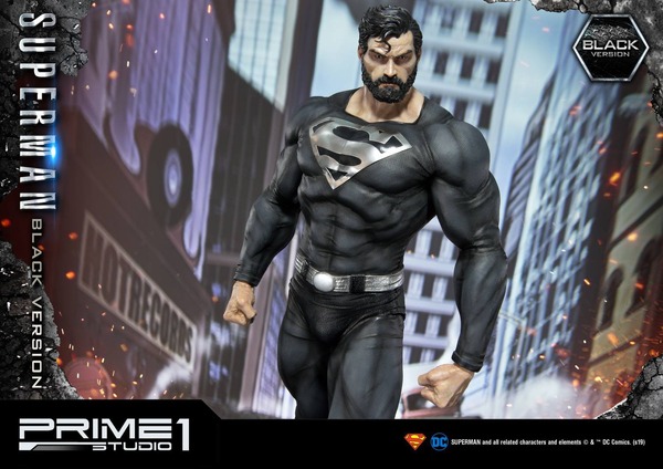 「ミュージアムマスターライン スーパーマン（コミック） スーパーマン　ブラックVer 」110,900円（税別）SUPERMAN and all related characters and elements （C） & TM DC Comics. （s19）