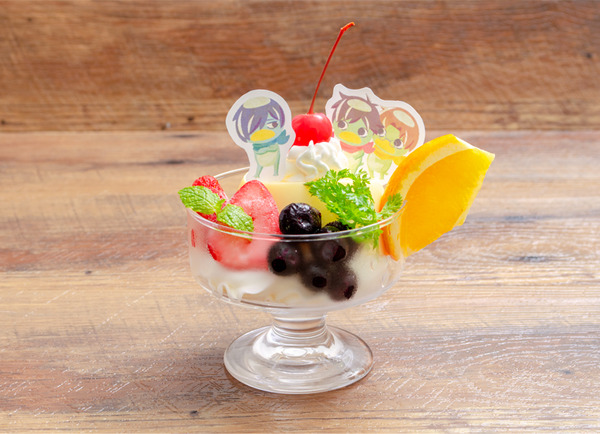 「喫茶さらざんまい　デザインプロデュースドバイサンリオ」仲良し！つながるプリンアラモード　1,280円（C） イクニラッパー／シリコマンダーズ