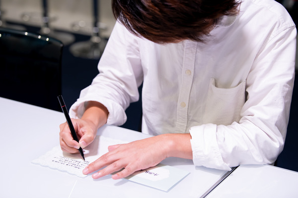 【収録オフショット】ピクガ存続なるか!? 二人で“ダンメモ”CM撮影に挑戦！「水瀬いのりと大西沙織のPick Up Girls」第36回