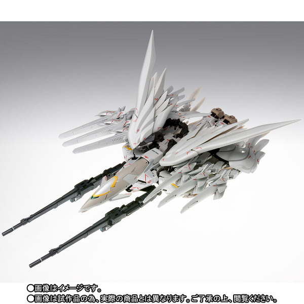 「GUNDAM FIX FIGURATION METAL COMPOSITE ウイングガンダムスノーホワイトプレリュード」販売価格：29,700円（税込）（C）創通・サンライズ