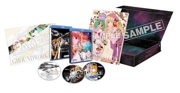 「劇場版マクロスF 30th d シュディスタ b BOX」（c）2009、2011 ビックウエスト／劇場版マクロスF製作委員会