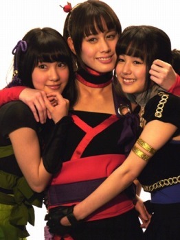 （左から）梅村結衣さん、奈波果林さん、高橋紗妃さん