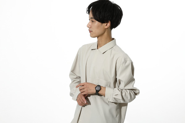 戦場ヶ原ひたぎモデル腕時計／19,800円(税別)（C）西尾維新／講談社・アニプレックス・シャフト