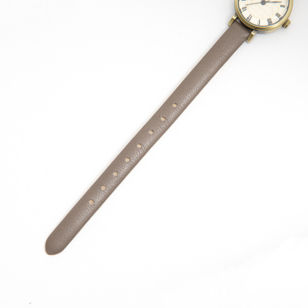 「刀剣乱舞-ONLINE- コラボレーション 腕時計」前田藤四郎 モデル 12,800円（税別）（C）2015 EXNOA LLC/Nitroplus