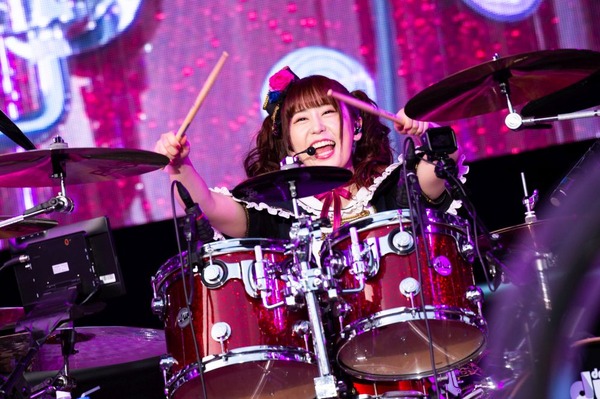 「BanG Dream! 8th☆LIVE」夏の野外3DAYS　DAY1：Roselia「Einheit」（C）BanG Dream! Project（C）Craft Egg Inc.（C）bushiroad All Rights Reserved.Photo 福岡 諒祠、 畑 聡