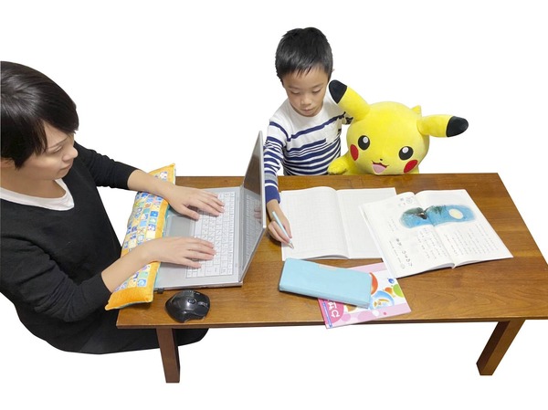 「PCクッション ピカチュウ II」5,720円（税込）（C）Nintendo・Creatures・GAME FREAK・TV Tokyo・ShoPro・JR Kikaku（C）Pokemon