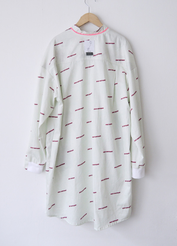 ロングシャツブルゾン（2Color）28,000円（C） NIPPON ANIMATION CO., LTD.