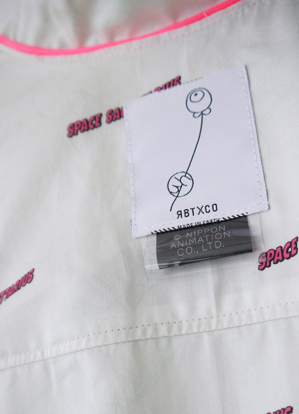 ロングシャツブルゾン（2Color）28,000円（C） NIPPON ANIMATION CO., LTD.