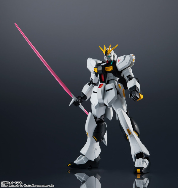 「GUNDAM UNIVERSE RX-93 νGUNDAM」3,000円（税別）（C）創通・サンライズ（C）SOTSU・SUNRISE