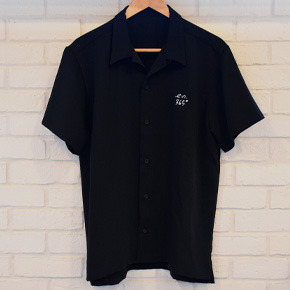 ・BLACK shirt 8,000円（税込）