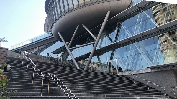 「『URVAN』におけるScenifyを利用した背景美術制作の例・素材写真」（C）東映アニメーション