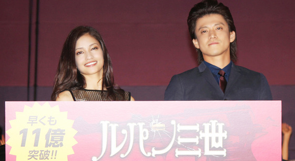 小栗旬（ルパン三世役）＆黒木メイサ（峰不二子役）／『ルパン三世』ヒット御礼舞台挨拶