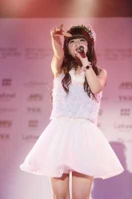 春奈るなさん