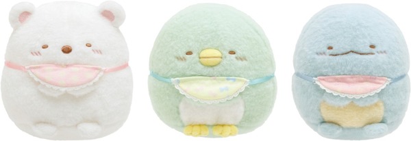 『すみっコぐらし』「すみっコべビー」テーマ　おくるみぬいぐるみ(左から)しろくま、ぺんぎん？、とかげ（C）2022 SAN-X CO., LTD. ALL RIGHTS RESERVED.