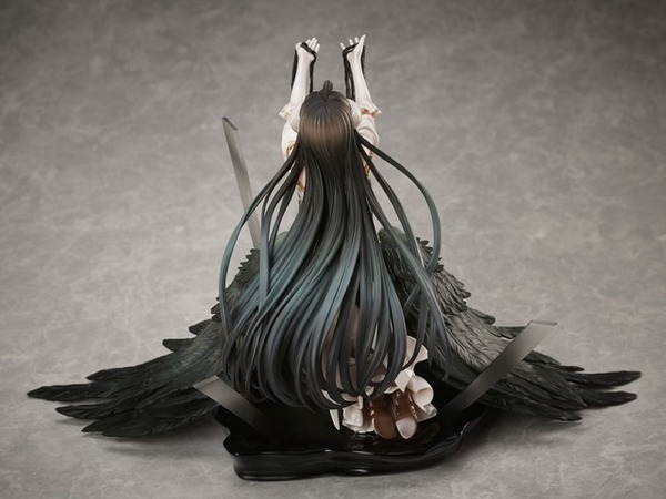 「アルベド 白ドレスver. 1/7スケールフィギュア」44,000円（税込）（C）丸山くがね・KADOKAWA刊／オーバーロード4製作委員会