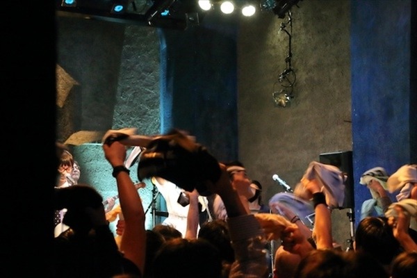 人気アニメでも活躍marble、活動休止直前ライブ「キミと僕の扉」レポート