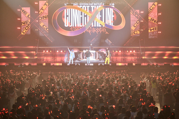 「ヒプノシスマイク -Division Rap Battle-8th LIVE 《CONNECT THE LINE》to Buster Bros!!!」公演DAY2オフィシャル写真 Photo by: 粂井健太（C）King Record Co., Ltd. All rights reserved.