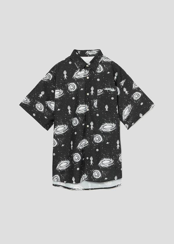 『ちびまる子ちゃん』×「グラニフ」7万5千円の宇宙(ちびまる子ちゃん)｜ルーズフィット半袖シャツ（C）さくらプロダクション