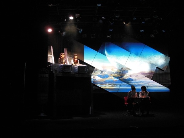 朗読×劇「ほしのこえ」時空で2人の想いが交錯、新しい試みにあふれる野心作