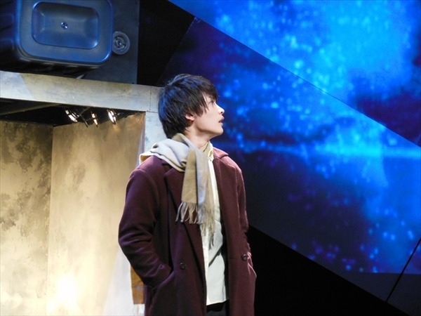 朗読×劇「ほしのこえ」時空で2人の想いが交錯、新しい試みにあふれる野心作