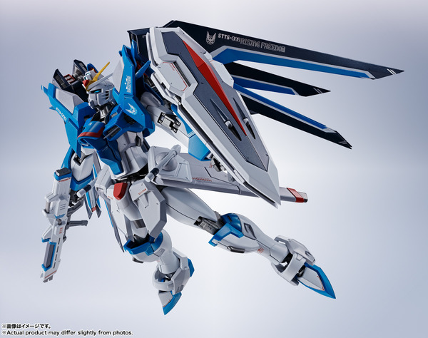 「METAL ROBOT魂＜SIDE MS＞ ライジングフリーダムガンダム」19,800円（税込）（C）創通・サンライズ