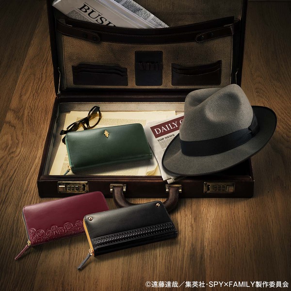 「SPY×FAMILY ブライドルレザーの長財布」25,080円（税込）（C）遠藤達哉／集英社・SPY×FAMILY製作委員会