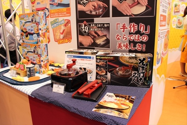 「プリパラ」が人気、タカラトミーアーツブース@東京おもちゃショー2015