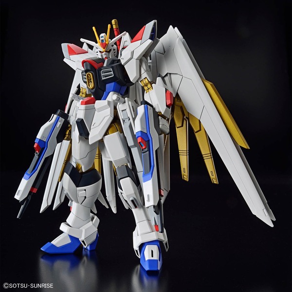 「HG 1/144 マイティーストライクフリーダムガンダム」2,970円（税込）（C）創通・サンライズ