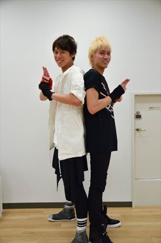 伊勢大貴と大西洋平がレクチャー 、「ニンニンジャー」EDダンスはこう踊ろう！動画で紹介