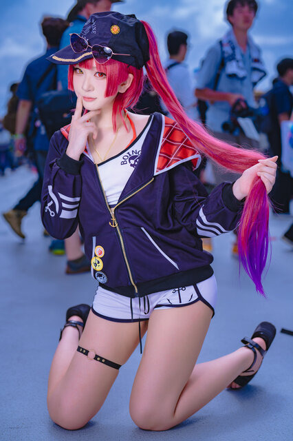 宝鐘マリン「ホロライブ」／Yuki亭（X：@teyi0214）、撮影：山颪ヒア（X：@fotomachen）