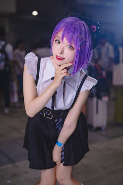 常闇トワ「ホロライブ」／碧宝はての（X：@hateno_cos）、撮影：山颪ヒア（X：@fotomachen）