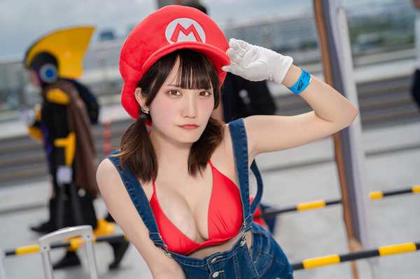 マリオ（二次創作）／にのまえ（X：@ppnd_ninomae）、撮影：tama（X：@tama_0811_）