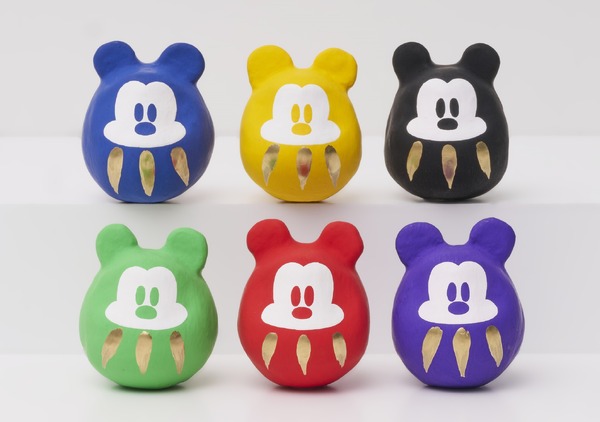 ディズニーストア「カプセルトイマシーン 白河だるま総本舗」各種（C）Disney